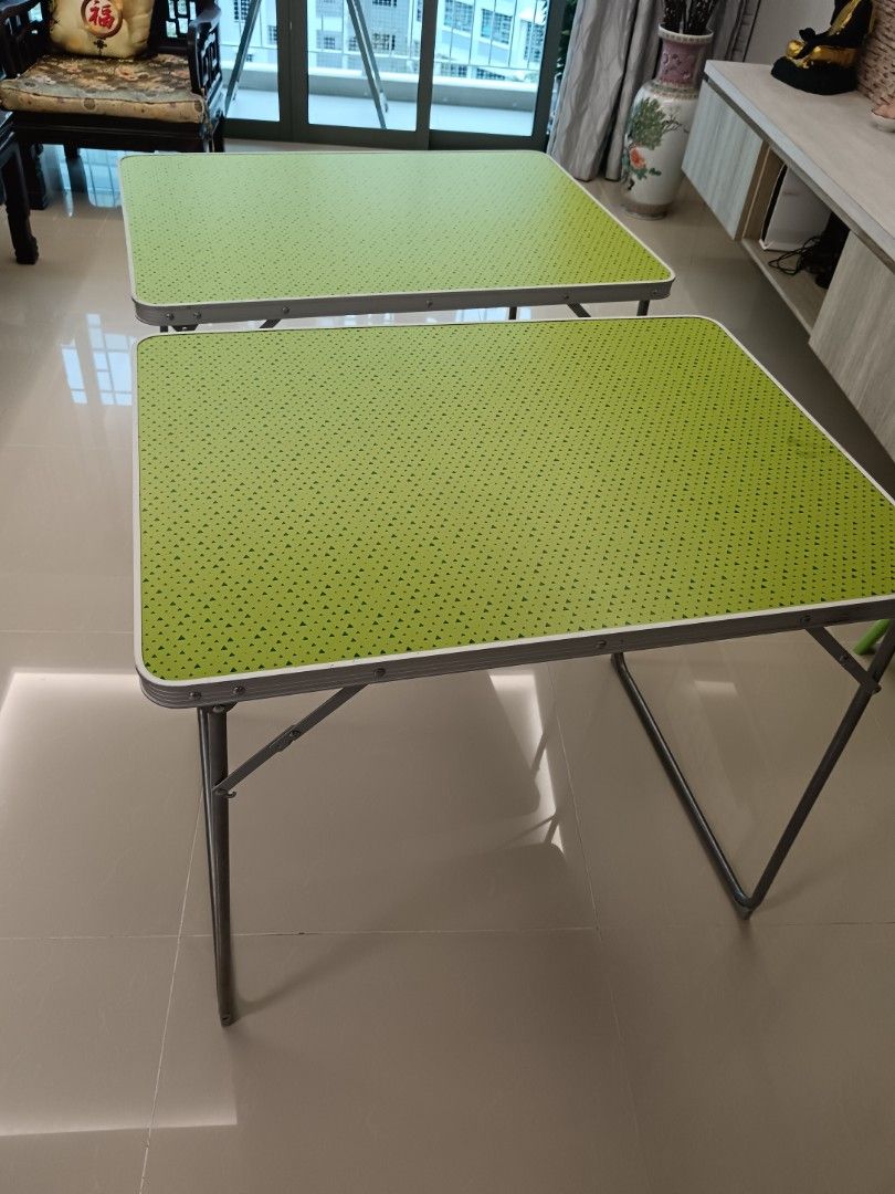 Foldable Table (Category: Tables & Sets) located in Singapore. Submitted by eskay.goh (Listing ID 1349796828, Image 1). Description: Light weight aluminium foldable table..