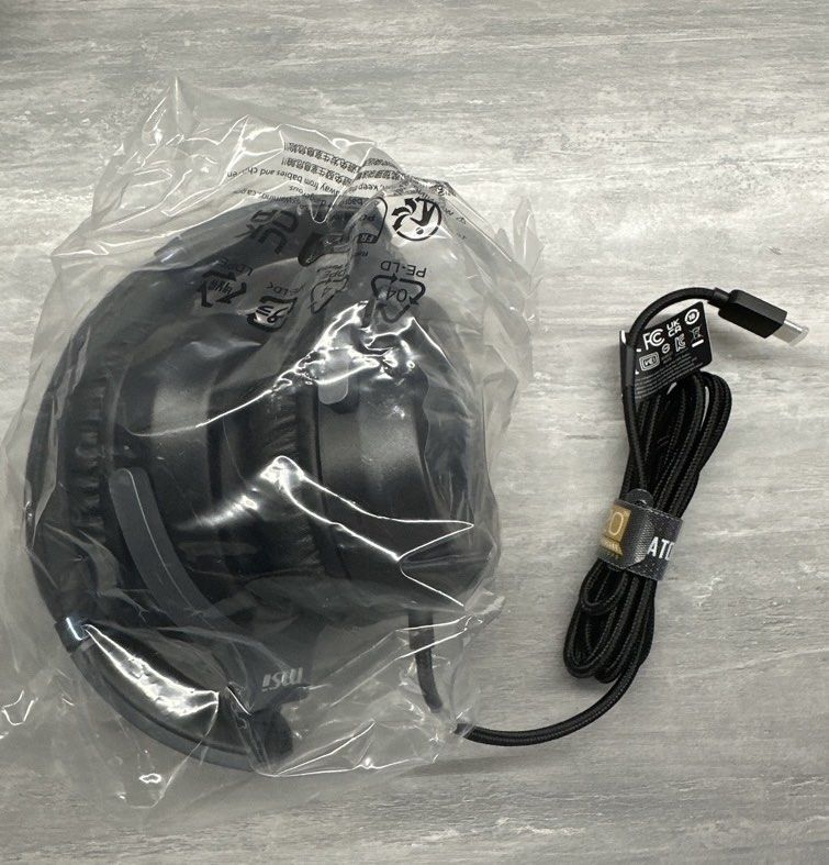 Headset (Category: Headphones & Headsets) located in Singapore. Submitted by chipopopo (Listing ID 1349797846, Image 4). Description: New, never used before. Box has some stains from cleaning sprays, headset inside seems to be in mint condition. Type C cable.