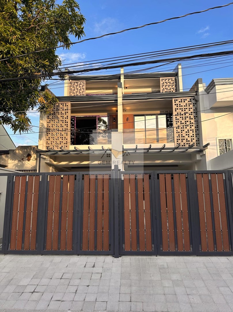 (Category: ) located in . Submitted by gem_realty (Listing ID 1349855169, Image 1). Description: .