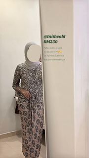 (Category: ) located in . Submitted by husninapreloved (Listing ID 1349840225, Image 1). Description: .