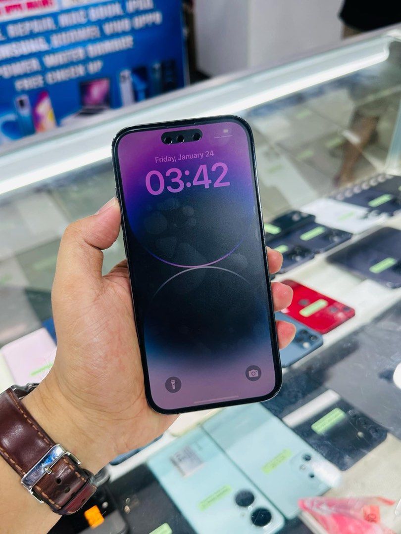 Iphone 14 Pro 256GB SMARTLOCKED 94bh (Category: iPhone 14 Series) located in San Juan City. Submitted by najihahtelecomshop2018 (Listing ID 1349904106, Image 2). Description: FOR SALE | TRADE / SWAP (RFS: Buy and Sell) QUICK SPECS iPhone 14 Pro 256GB ( other GB are also available) 94% Battery Health Unli Free 3U Tools Openline No hidden Issues No history of Repair No icloud Issues Reset Anytime | Unli Reset Test to sawa 101% Smooth 100% Original/