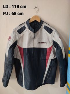 (Kategori: ) berada di . Dikirim oleh macuan (ID iklan 1349820100, Gambar 1). Deskripsi: .