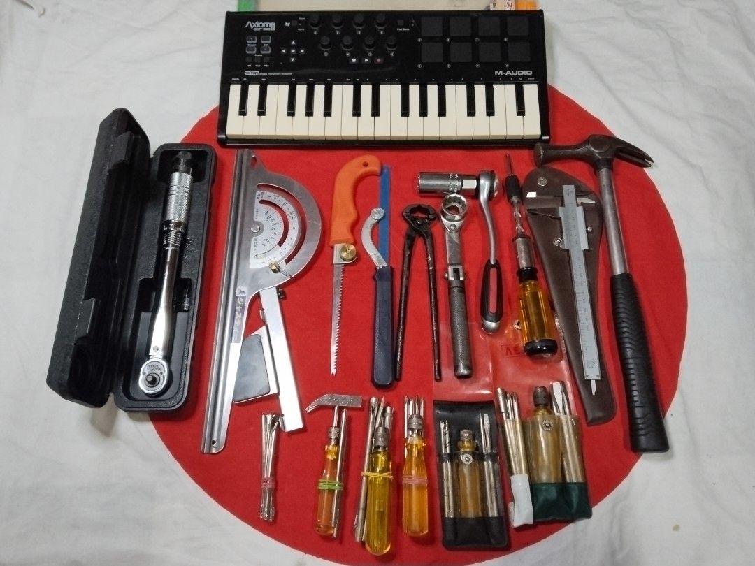 Japanese Tools (Category: Construction Tools & Equipment) located in Pasay City. Submitted by redivhan (Listing ID 1349753632, Image 2). Description: Japan Surplus Tools 09279839144.