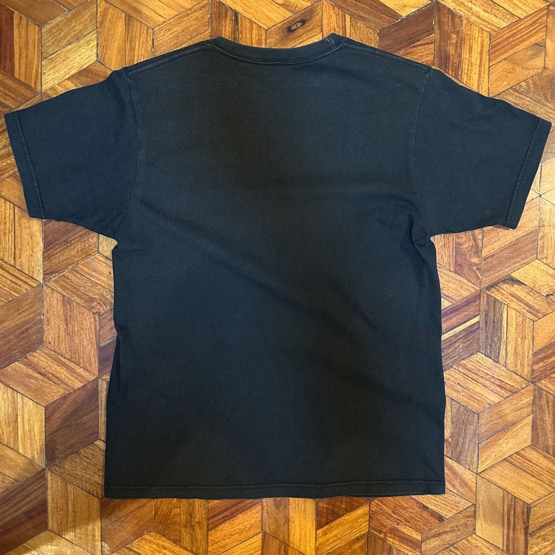 Jean Michel Basquiat Rageblue tee (Category: Tshirts & Polo Shirts ) located in Quezon City. Submitted by hetchup (Listing ID 1349817248, Image 2). Description: Pit to pit- 19 Length- 25 Issue/s: As shown T-Shirt in used condition. Please don’t expect that the item is 100% perfect. Tags: Jean-Michel Rage blue .