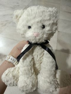 (Category: ) located in . Submitted by liyinggg4907304 (Listing ID 1349818571, Image 1). Description: .