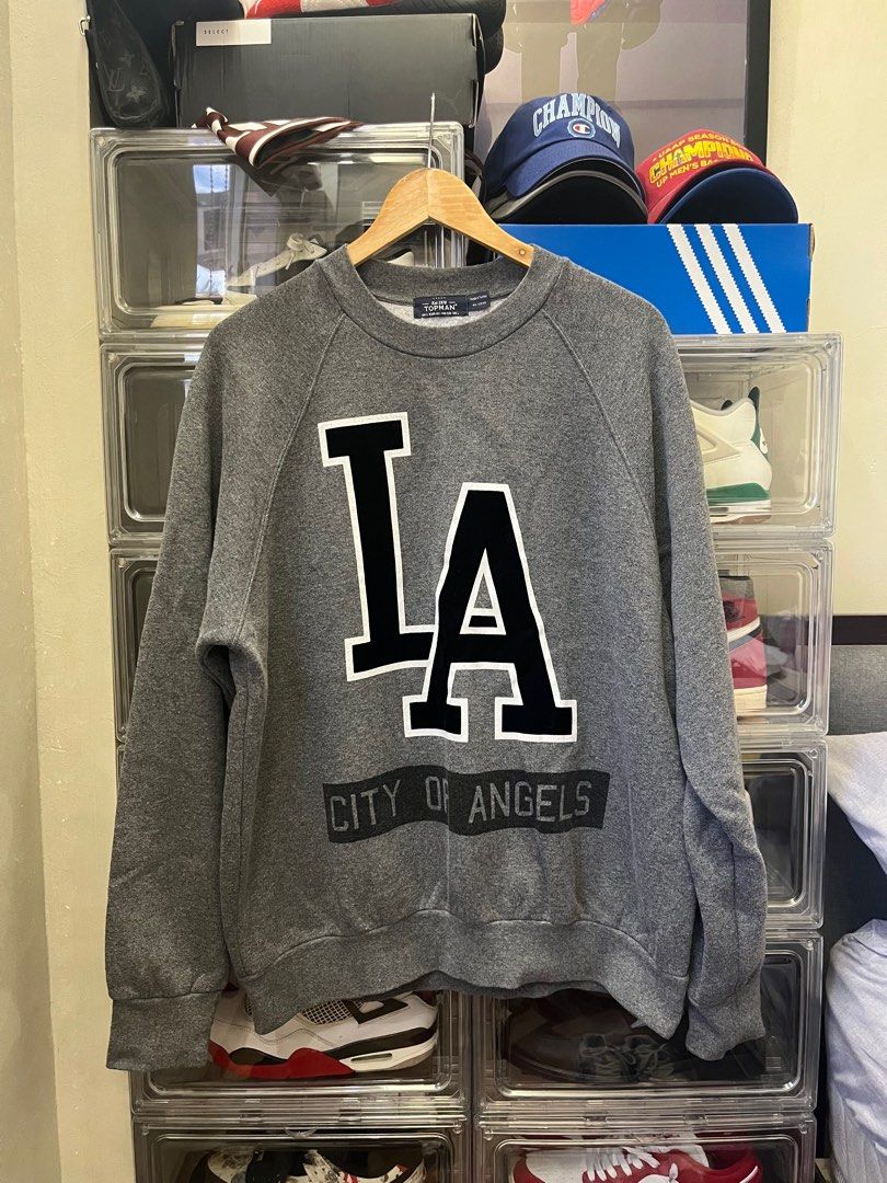 LA Topman Sweater (Category: Coats, Jackets and Outerwear) located in Calamba. Submitted by migsdeclutter (Listing ID 1349894526, Image 1). Description: LA Sweater Size L Excellent to as new condition Bagong bago pa and makapal! 650 php only.