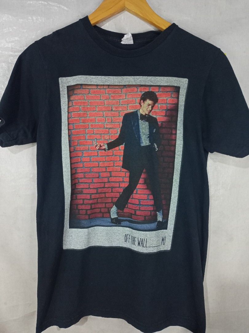 Michael Jackson Off The Wall Vintage Tshirt (Category: Tshirts & Polo Shirts ) located in Castilla. Submitted by stignapamorma (Listing ID 1349839350, Image 1). Description: Michael Jackson Off The Wall Vintage Tshirt Size - 18x27 Condition - Excellent Color Rate - 9/10 Issue - Lints / Minimal Hairline Cracks Price - 500+SF Location - Sorsogon.