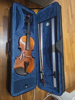 Synwin 4/4” For Sale | Musical Instruments | Carousell Singapore