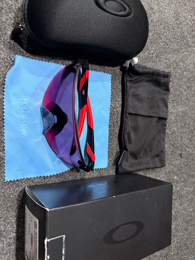 Oakley Encoder (Category: Sunglasses & Eyewear) located in Petaling Jaya. Submitted by edieyahmad (Listing ID 1349883247, Image 3). Description: oakley encorder.