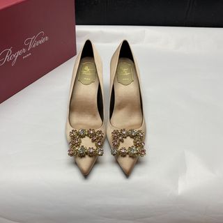 (Category: ) located in . Submitted by comfyshoe (Listing ID 1349910334, Image 1). Description: .