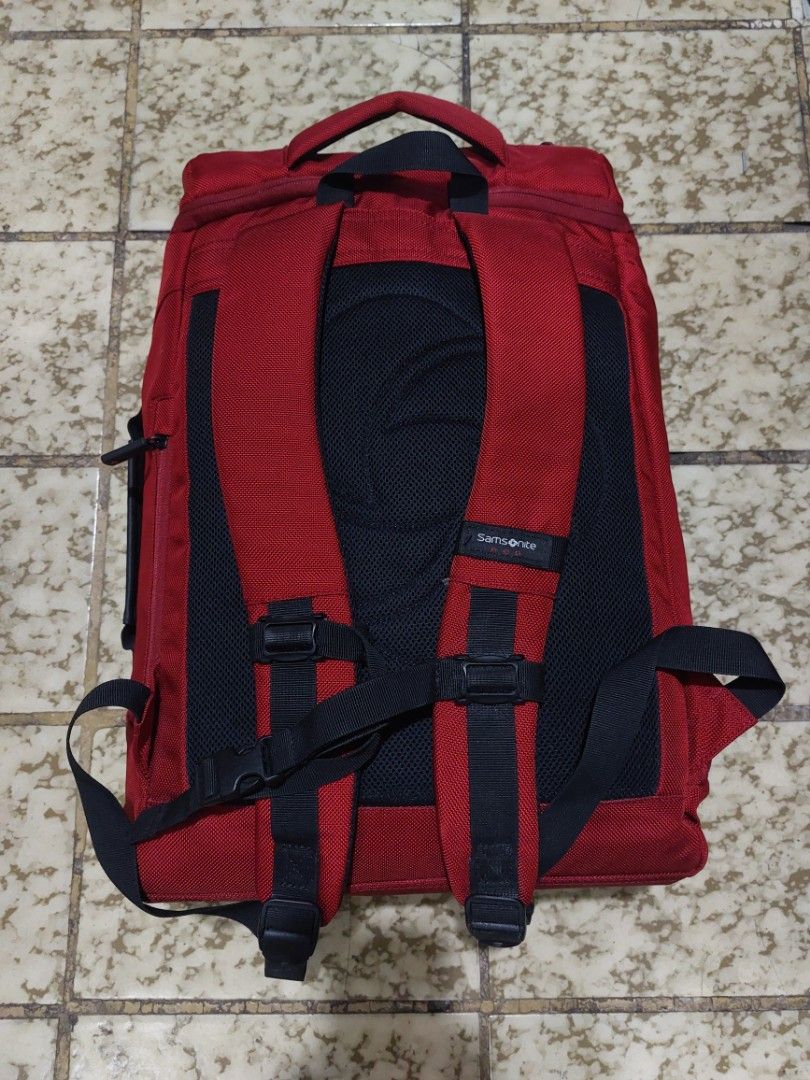 Samsonite RED Casual Laptop Backpack(Unisex) (Category: Backpacks) located in Baguio. Submitted by brand_master (Listing ID 1349850217, Image 3). Description: Authentic Samsonite RED Casual Laptop Backpack (Unisex) Dimension: ( L 21 x W 14 x Based 6 inch) Slightly used No issue *complete zipper puller In excellent condition.