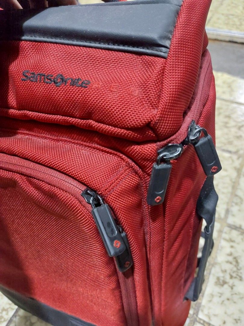 Samsonite RED Casual Laptop Backpack(Unisex) (Category: Backpacks) located in Baguio. Submitted by brand_master (Listing ID 1349850217, Image 1). Description: Authentic Samsonite RED Casual Laptop Backpack (Unisex) Dimension: ( L 21 x W 14 x Based 6 inch) Slightly used No issue *complete zipper puller In excellent condition.