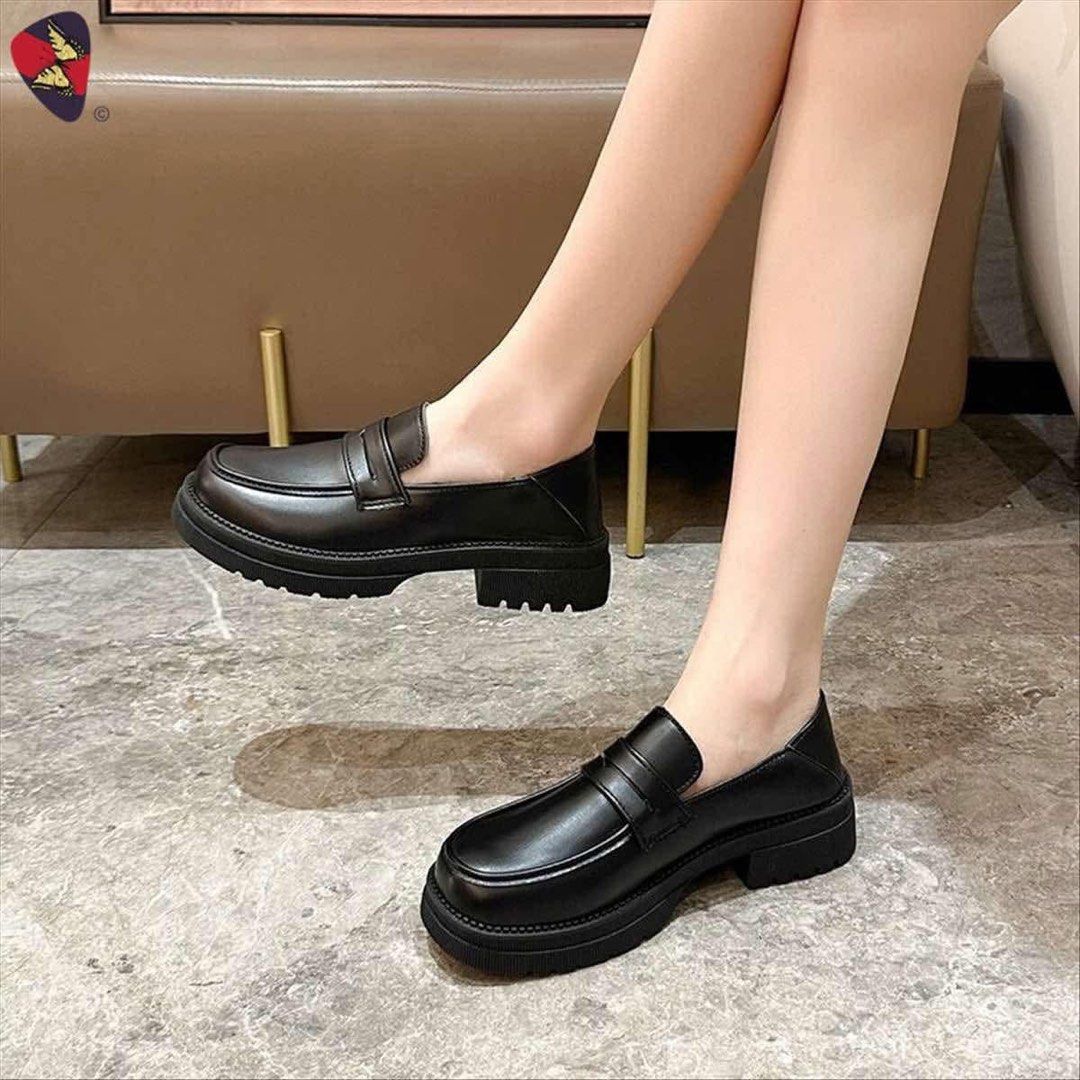 School Black Shoes (Category: Loafers) located in Talavera. Submitted by jayreensbeautique (Listing ID 1349768190, Image 3). Description: Item:📌#k-115 Color:📌 Glossy black,matte black Size:📌35-36-37-38-39-40 Inches:📌 Kindly PM me for orders📩 Buy now 💰Rt: ₱480 Rs: ₱430 ZJ-ILF.