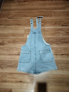 (Category: ) located in . Submitted by moxie (Listing ID 1349911148, Image 1). Description: .