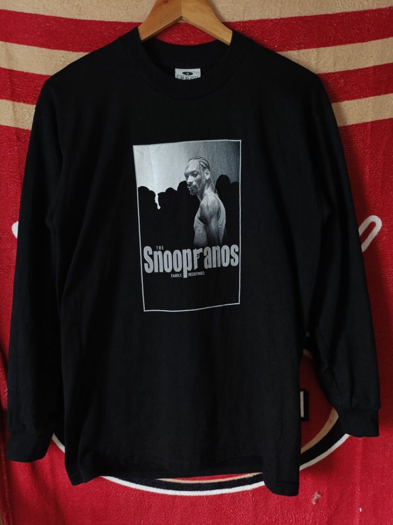 Snoopranos x raptee rare vintage (Category: Tshirts & Polo Shirts ) located in Magalang. Submitted by fourtwenthrift (Listing ID 1349907239, Image 1). Description: Snoopranos snoopdog x raptee rare vintage solid piece 🔥 size: Large no issue deadstock condi.