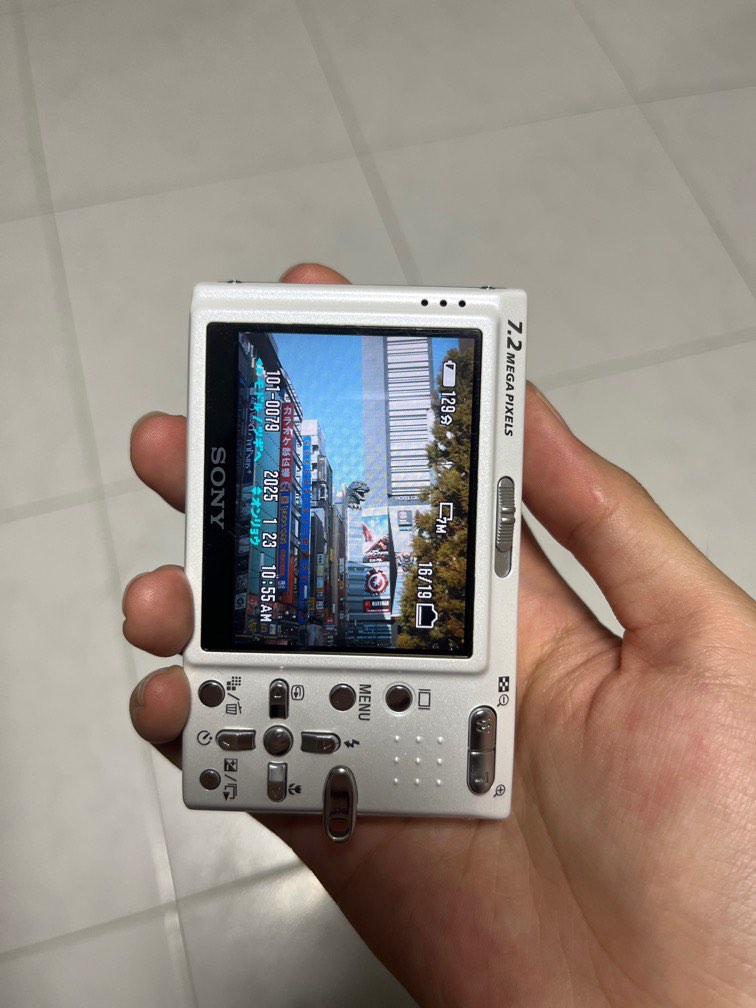 Sony Cybershot DSC-T10, Photography, Video Cameras on Carousell