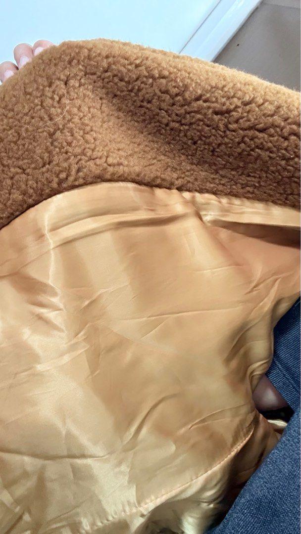 Teddy coat (Category: Coats, Jackets and Outerwear) located in Quezon City. Submitted by beabeys (Listing ID 1349871587, Image 3). Description: Never used No tag Fits medium to XL Super good quality for winter!! Korean brand .
