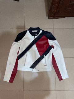 (Category: ) located in . Submitted by thriftteez0.2 (Listing ID 1349845759, Image 1). Description: .