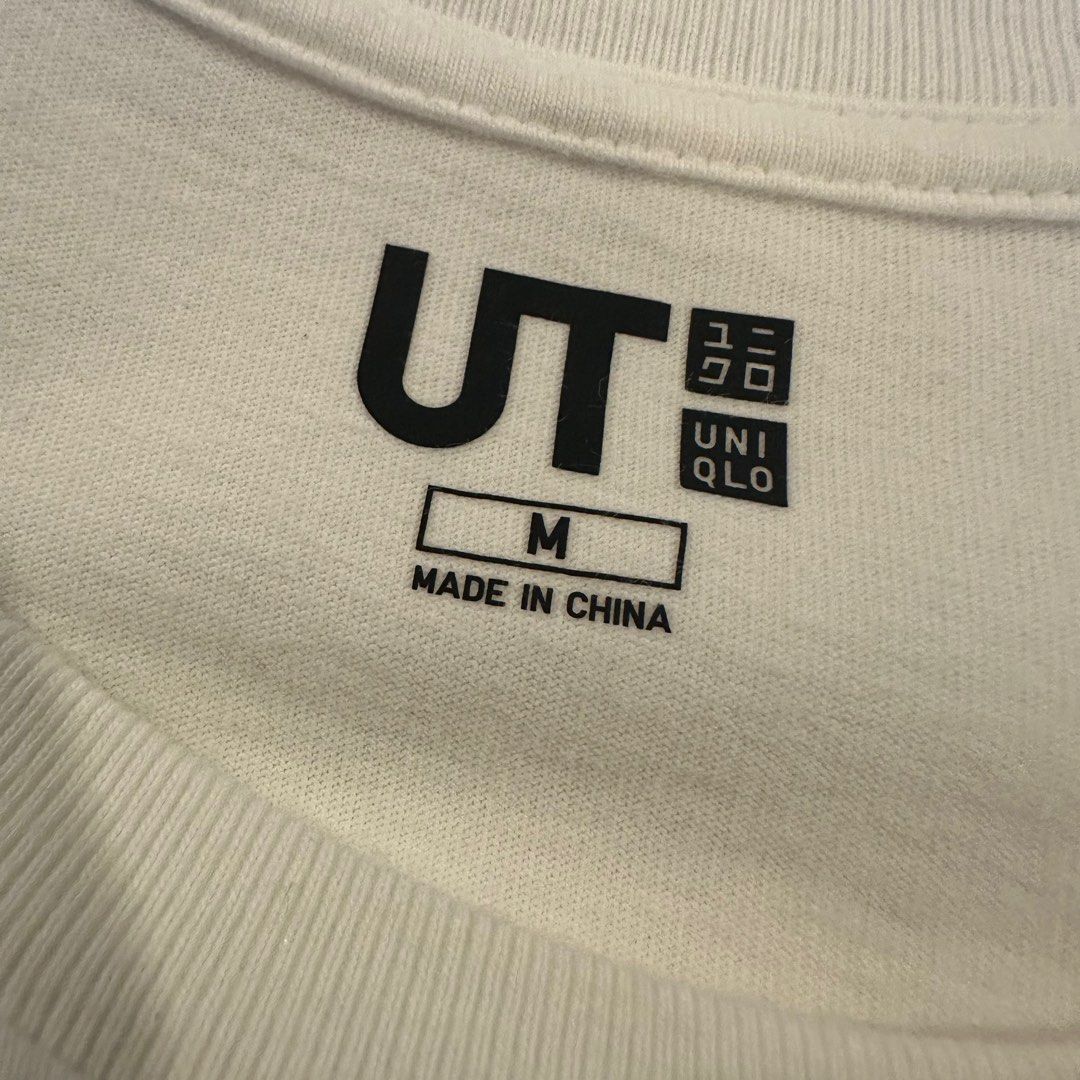 Uniqlo Andy Warhol mickey pocket tee (Category: Tshirts & Polo Shirts ) located in Quezon City. Submitted by hetchup (Listing ID 1349819893, Image 3). Description: Pit to pit- 19.5 Length- 26 Issue/s: As shown T-Shirt in used condition. Please don’t expect that the item is 100% perfect. Tags: .