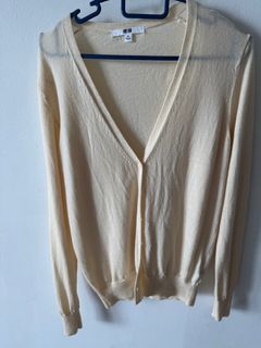 (Category: ) located in . Submitted by syadopreloved (Listing ID 1349792816, Image 1). Description: .
