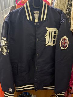 (Category: ) located in . Submitted by baruastreetwear_7549 (Listing ID 1349880434, Image 1). Description: .