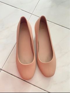 (Category: ) located in . Submitted by fatinsyada93 (Listing ID 1349763065, Image 1). Description: .