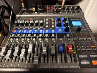 （分類：）位於 。 由 su501 提交（商品編號 1349832342，圖片 1）。簡介： 。