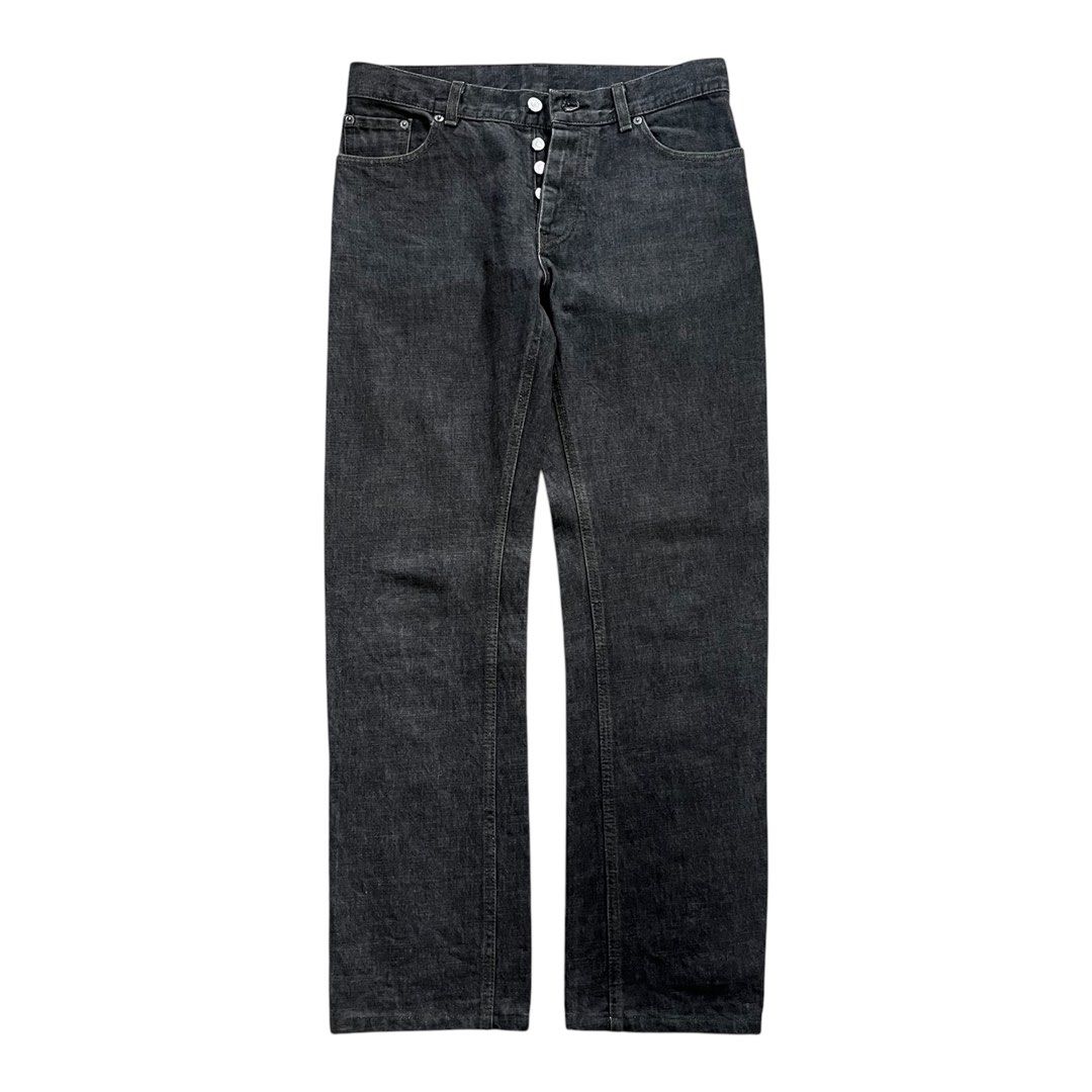 1999 Helmut Lang Classic Cut Denim (Category: Jeans) located in Quezon City. Submitted by jusjawnz (Listing ID 1350041790, Image 1). Description: Another pair of Lang jeans in charcoal grey featuring a 5-pocket construction and the renowned classic cut. tagged 31 waist - 16 (32) outseam - 40 inseam - 30.5 leg opening - 7.8 6,500 php .
