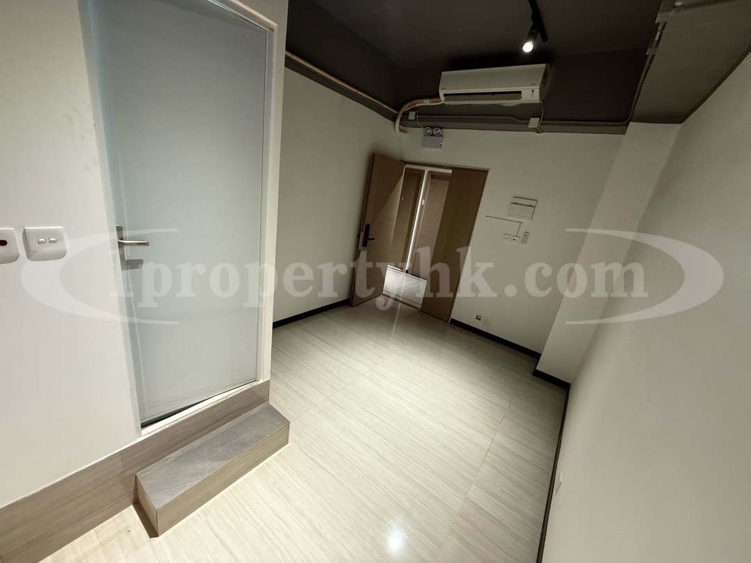 （分類：）位於 。 由 jasonng_studio.rent 提交（商品編號 1350036021，圖片 1）。簡介： 。