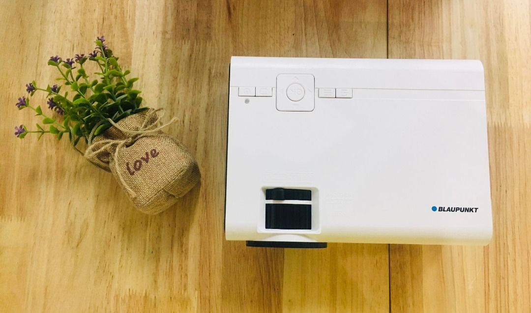 Blaupunkt 720P HD Mini Projector (Category: Projectors) located in Muntinlupa City. Submitted by aussie.surplustore (Listing ID 1349921747, Image 2). Description: Blaupunkt 720P HD Mini Projector 📽80 ANSI Lumens 📽Native 720p 📽Adjustable Screen Size 120" 📽Support up to 1080p 📽HDMI 📽Dual Built-in Speaker 📽USB Media Playback 📽Remote Control Surplus from Australia We are available online and thru our physical store located at: 👉MUNTINLUPA Fo