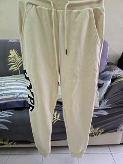 (Category: ) located in . Submitted by shynn_closet (Listing ID 1350000686, Image 1). Description: .