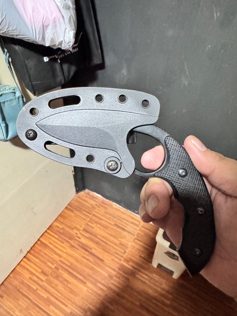 Fixed knife colonel blades (Category: Knives & Chopping Boards) located in Plaridel. Submitted by chogs0215 (Listing ID 1350044498, Image 2). Description: Fixed knife colonel blades Lightly used ( slight paint chip ) 3000 only free shipping! Dm me!.