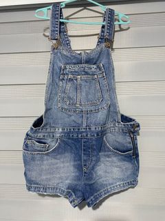 (Category: ) located in . Submitted by tsloved (Listing ID 1349917472, Image 1). Description: .