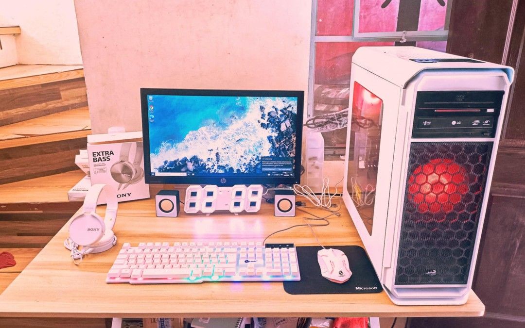Gaming and Streaming WFH Desktop Computer (wifi ready) (Category: Desktops) located in Pasig City. Submitted by htennekpode (Listing ID 1350020474, Image 1). Description: Gaming and Streaming WFH Desktop Computer (wifi ready) Now: P9,490 only!! √ Wifi Ready √ Pwdeng pang Live Stream √ Pwedeng pang Online Class √ Pwedeng pang work from home √ Pwedeng pang online business √ Pwedeng pang online marketing √ Pwdeng pang office work √ Pwedeng pang Edit