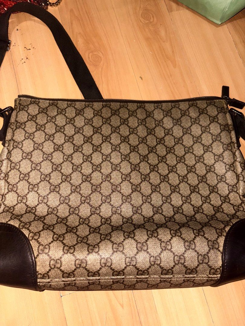 Gucci GG Supreme Canvas Bag (Category: Luxury Bags & Wallets) located in Quezon City. Submitted by randomstuffdeclutter33 (Listing ID 1349965177, Image 2). Description: with dustbag.