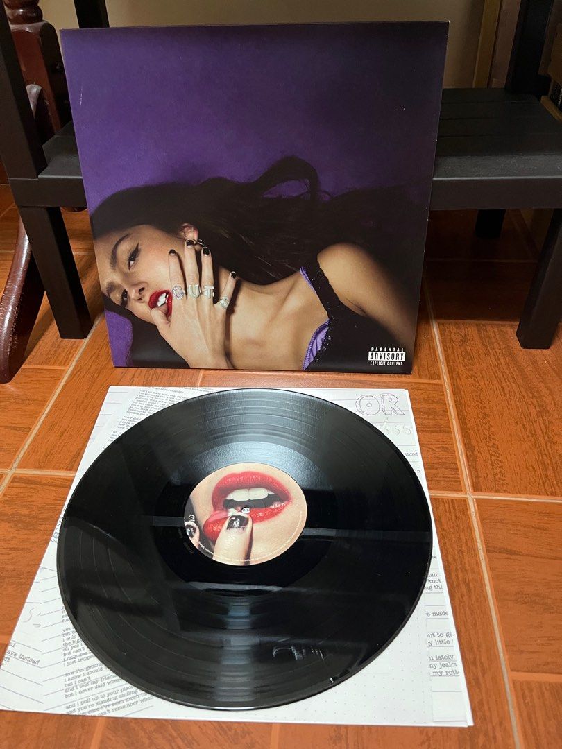 GUTS Olivia Rodrigo Vinyl - Black LP (Category: Vinyls) located in Quezon City. Submitted by merch2go (Listing ID 1350053193, Image 3). Description: - never been played, opened only - rfs: have the guts spilled version.