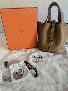 （分類：）位於 。 由 cherluxury 提交（商品編號 1349941174，圖片 1）。簡介： 。