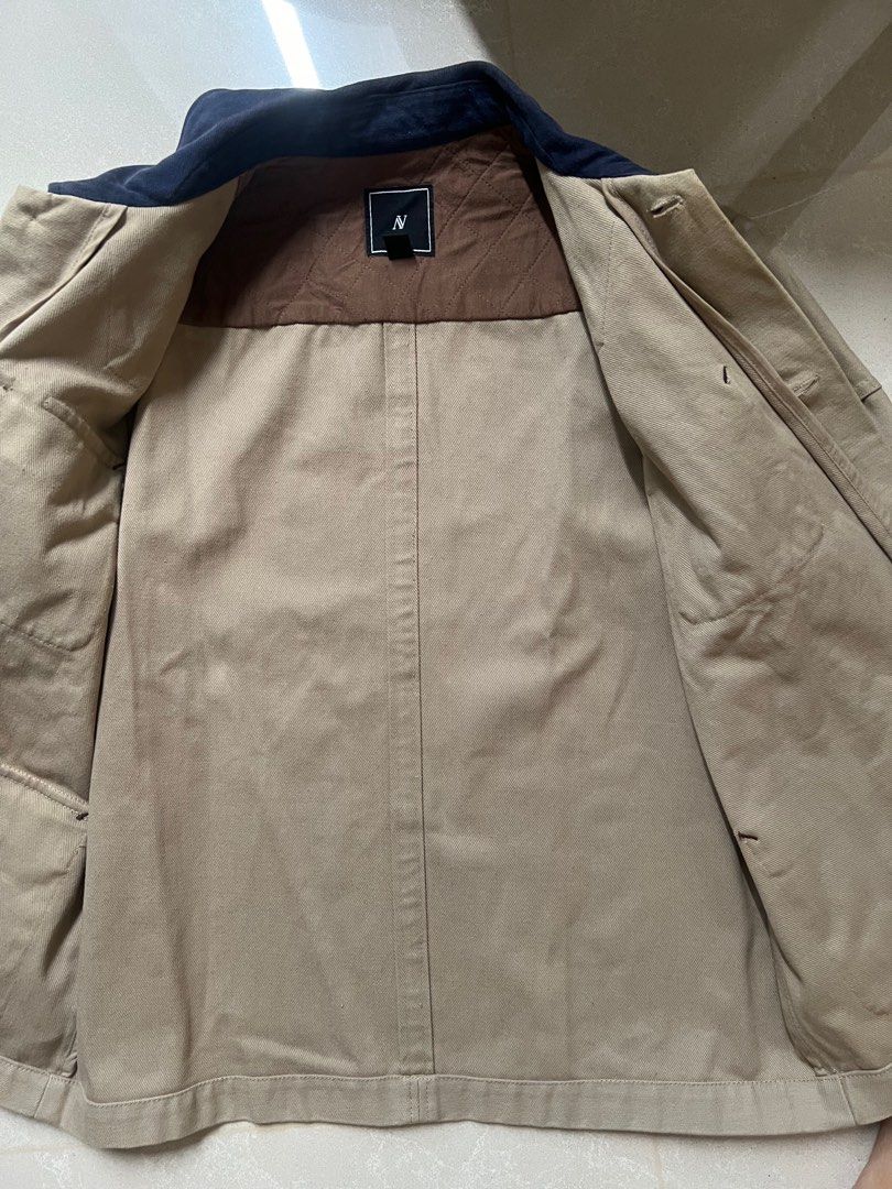 Jacket + pullover (Category: Coats, Jackets and Outerwear) located in Singapore. Submitted by peach08 (Listing ID 1350012701, Image 2). Description: .