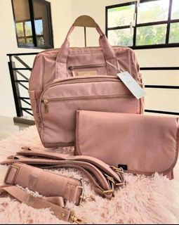 (Category: ) located in . Submitted by easyaonlinestore (Listing ID 1349945382, Image 1). Description: .