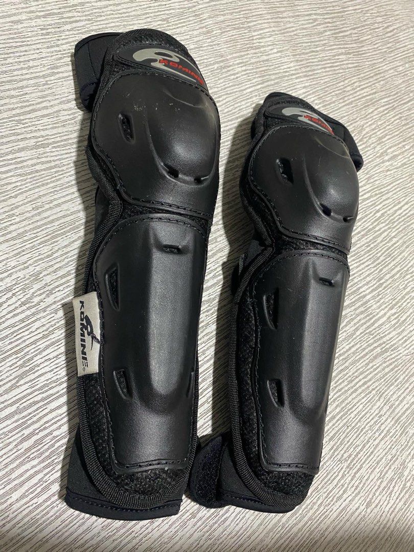 Komine Extreme Elbow Protector (Elbow Pads SK490) (Category: Other Motorcycles Parts and Accessories) located in Pasay City. Submitted by coffilm (Listing ID 1350039973, Image 2). Description: Komine bought from motoworld. Only used during electric scooter rides. No longer using these. .
