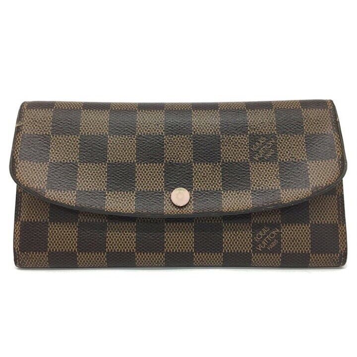 Louis Vuitton Portofeuil Emily Wallet (Category: Luxury Bags & Wallets) located in Makati City. Submitted by gemz.closet (Listing ID 1349939045, Image 3). Description: LV Portofeuil Emily (PRELOVED/USED) • bought from a Pinay online seller in Japan • never been used after ko makuha • wallet and box Issue: Aside yung mga nakapost na pics, my amoy siya 😅 Hindi sinabi ni seller sa akin. Pero baka my alam kayo na pampawala ng amoy for leather..