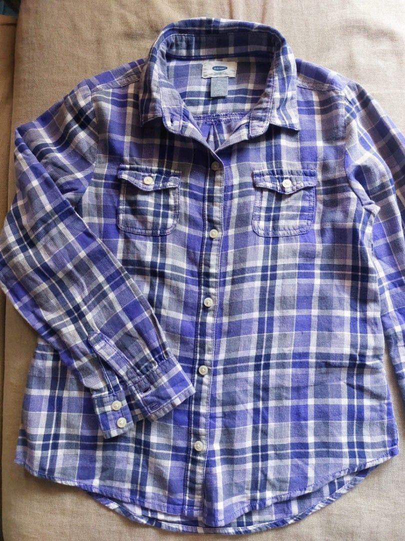 OLD NAVY Checkered/Plaid Long Sleeves Polo (Category: Babies & Kids Fashion) located in Pasig City. Submitted by ielsc (Listing ID 1349926872, Image 1). Description: Purple/Navy Blue/Gray Checkered Fabric: 100% Cotton Brand: Old Navy Fits 6-9yo.
