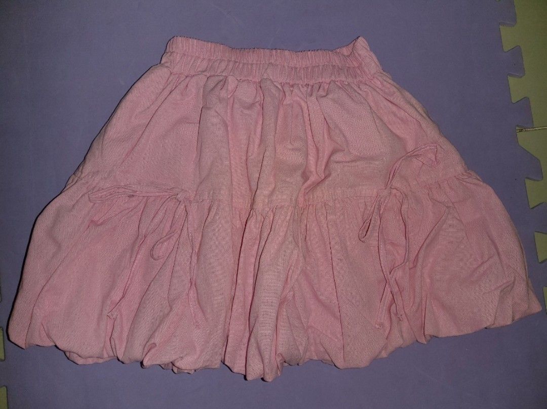 Pink Coquette Skirt (Category: Skirts) located in Lingayen. Submitted by https.bea (Listing ID 1349966429, Image 2). Description: 💗 Used once 💗 So cutesy! 💗 Stretchable PM for when worn :).