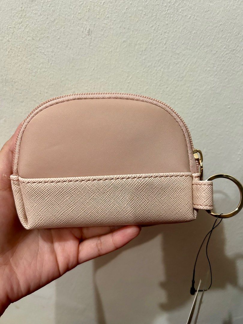 Secosana pink coin purse (Category: Purses & Pouches) located in Manila. Submitted by helloitsmarg (Listing ID 1350007158, Image 2). Description: .