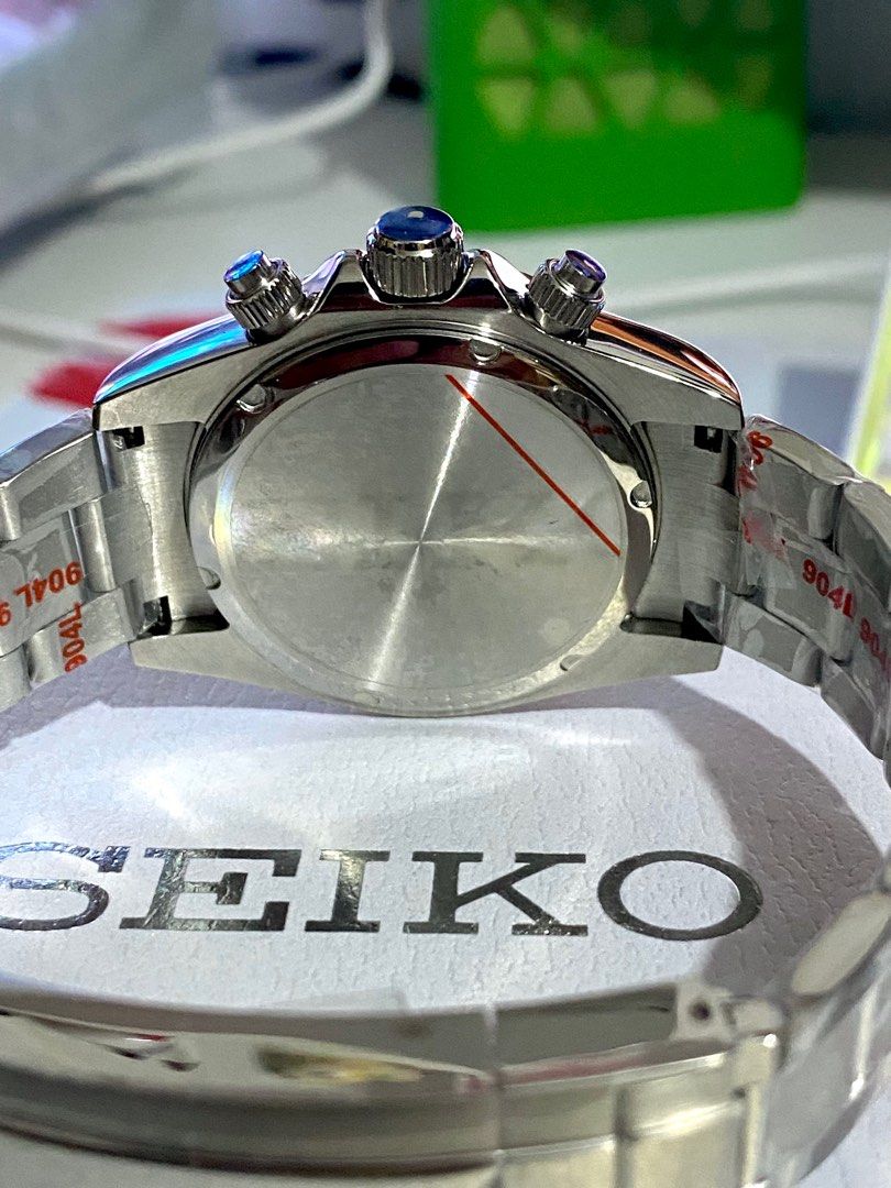 Seiko Mod Daytona (Category: Luxury Watches) located in Manila. Submitted by jey09 (Listing ID 1350000805, Image 3). Description: Seiko Mod Panda Daytona •Brand new •Oyster Bracelet •Vk63 Movement •With Box and Paper Bag Price: ₱5500 Mop: Gcash, Maya or Bank Transfer Courier: Lbc, Lalamove or j&t.