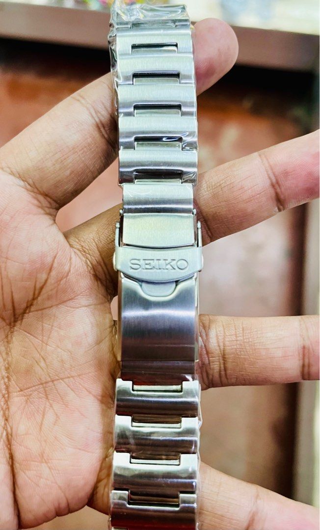 Seiko Monster Solid Bracelet (Category: Men's Watches) located in Manila. Submitted by mr.watches (Listing ID 1292091626, Image 1). Description: Seiko Monster Solid Bracelet - 20MM - Brush Finish - High Quality.