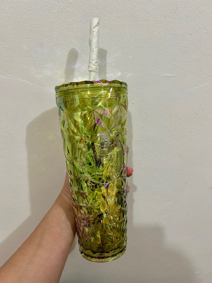 Starbucks apple tree tumbler 24 oz (Category: Water Bottles & Tumblers) located in Manila. Submitted by helloitsmarg (Listing ID 1350004674, Image 1). Description: Bought for 1795.