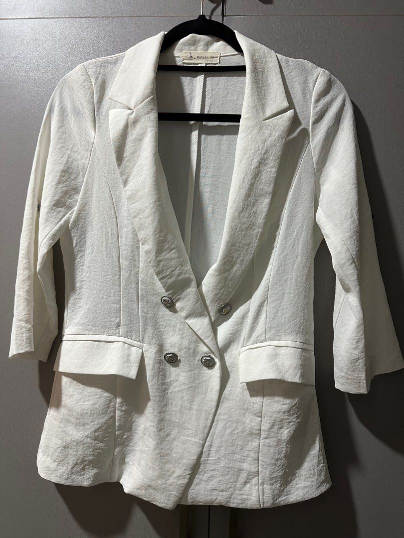White Satin Blazer from Korea XS-Small (Category: Coats, Jackets and Outerwear) located in Pasig City. Submitted by iamloveluxe (Listing ID 1350016211, Image 2). Description: RFS: Doesnt fit anymore.