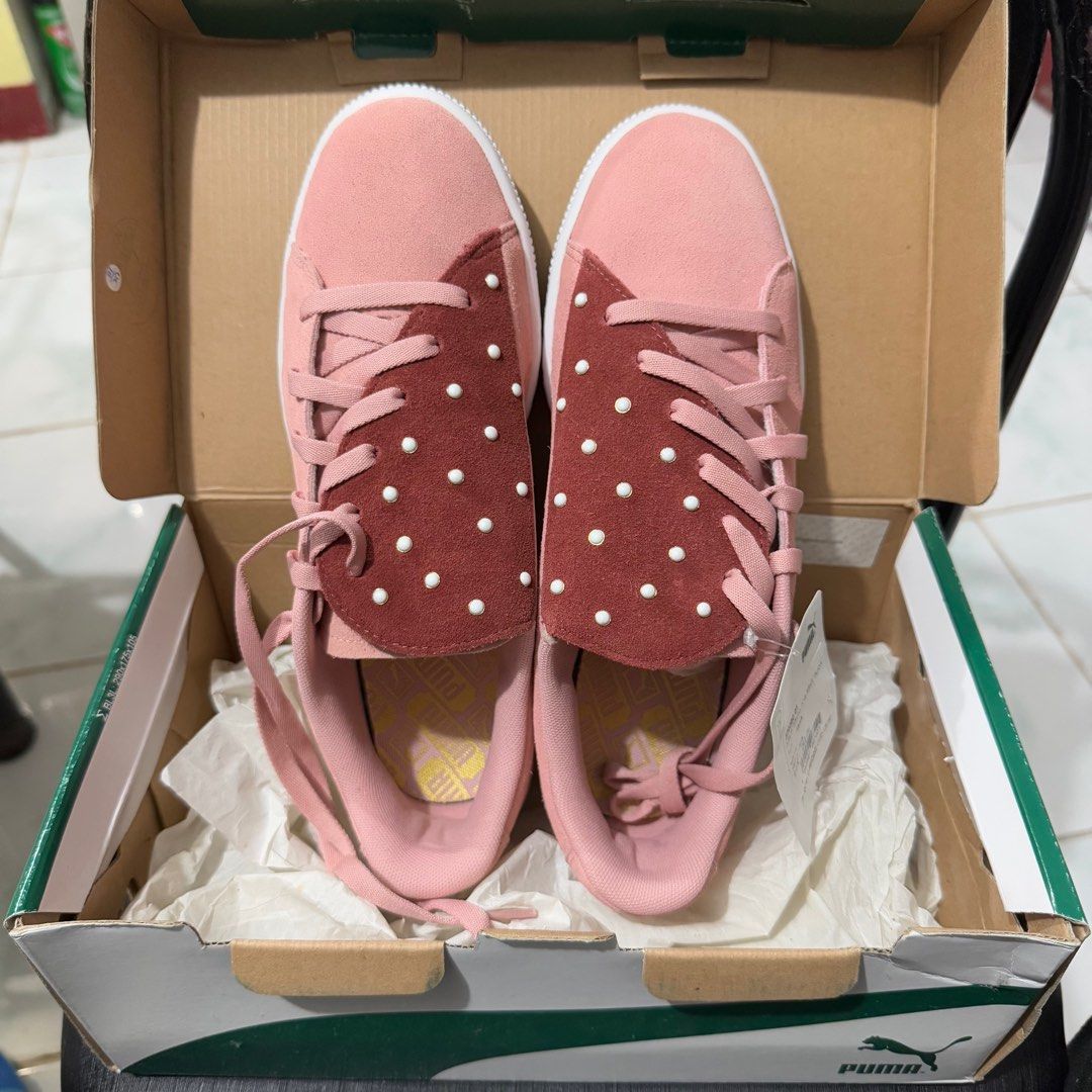 Puma - Women's Shoes- On sale item (Category: Sneakers) located in Bacoor. Submitted by taysversion (Listing ID 1350001050, Image 1). Description: 👟 Puma - Suede Crush Pearl Studs 👟 New and Unused (with tag and box) 👟 Size UK 5.5/US 8 (24.5 cm) 👟 Guaranteed Original 👟 Last price is posted .