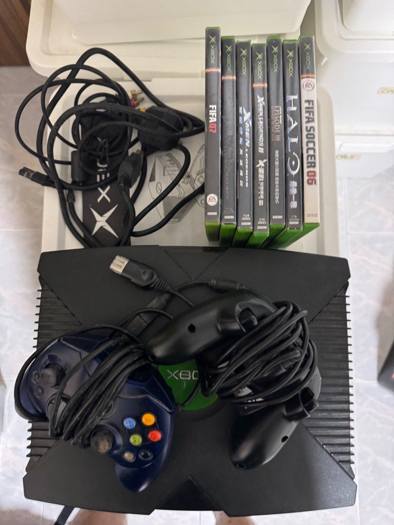 First Gen Xbox Xbox First Generation, Video Gaming, Video Game Consoles, Xbox on Carousell